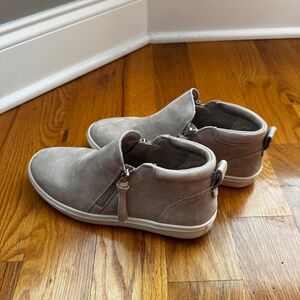 Gianni Bini Women’s Ground-Break Double Zip Sneaker- Nubuck Leather- Taupe- 6.5